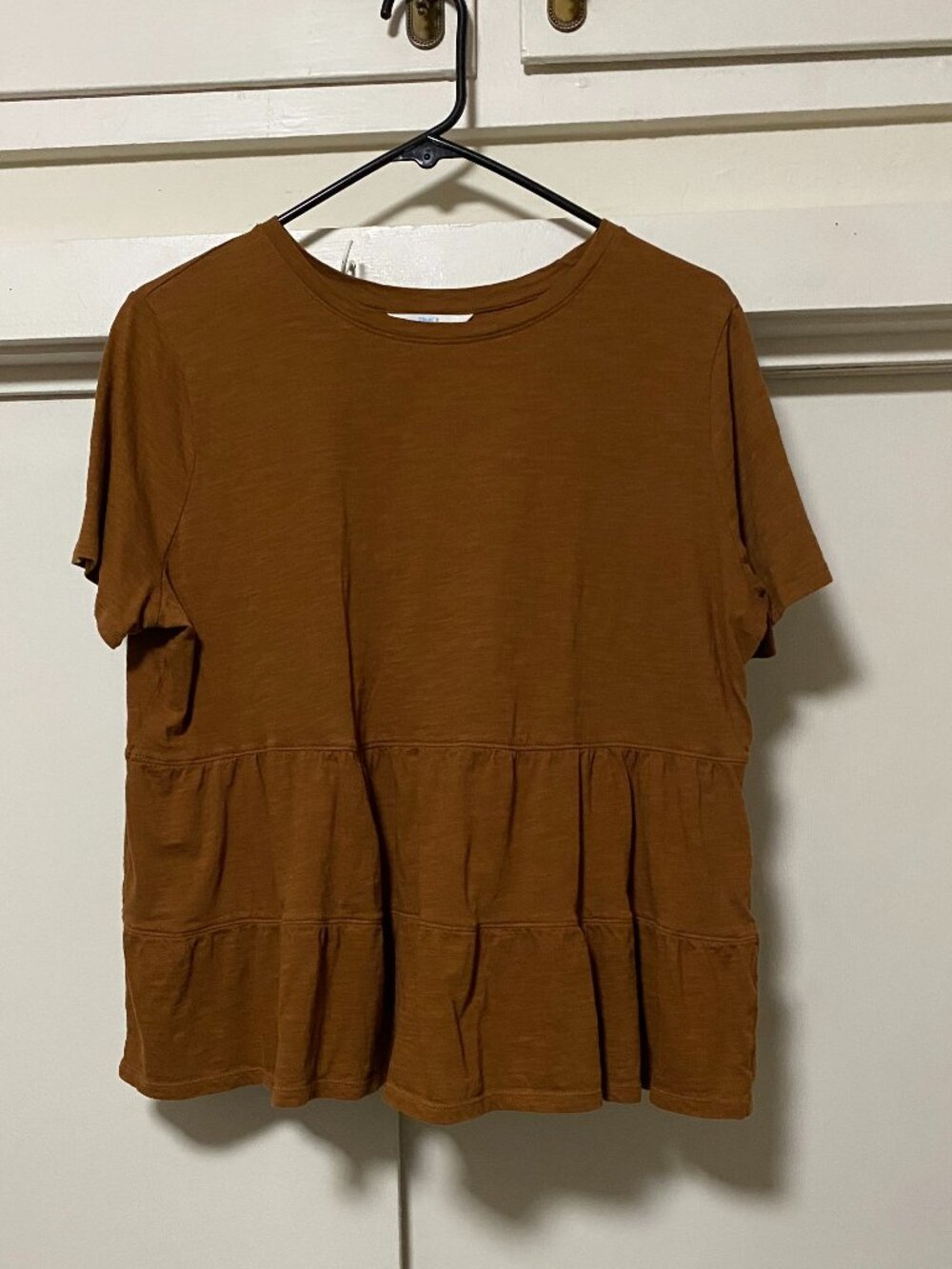 Time and Tru, short sleeve, brown top w/skirted bottom, size L